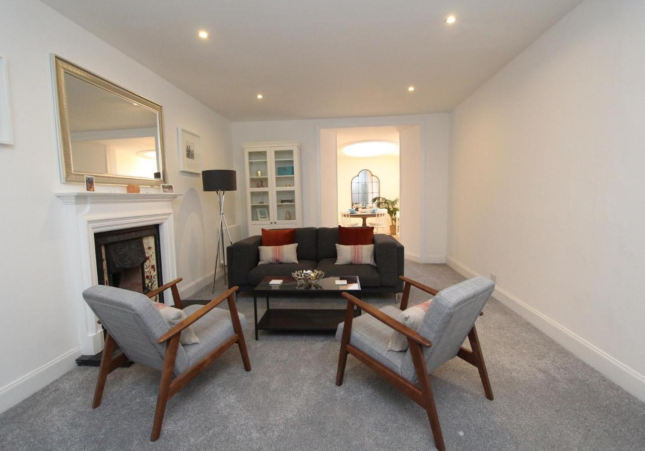 Centre New Town 2 Bedroom Flat * Edinburgh