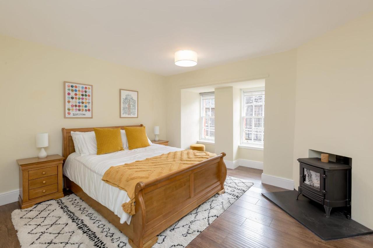 Guestready - Elegant 2br Period Flat In Oldtown * Edinburgh