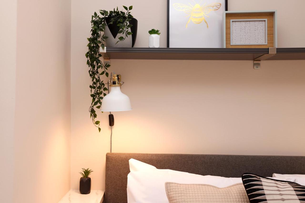 Appartement Joivy Modern 1 Bed Flat In West End, Close To Princes Gardens *