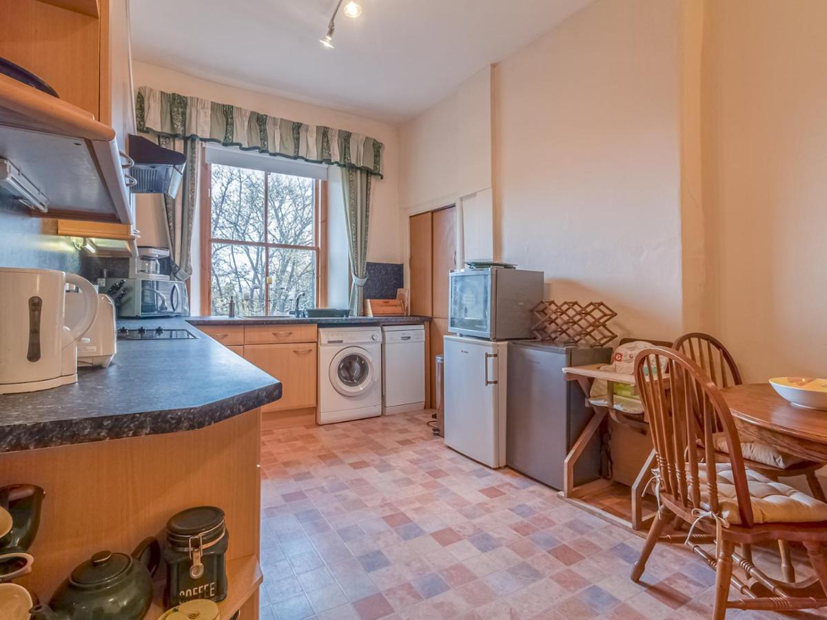 Spacious And Bright Property, In Chic Morningside! Sleeps Up To 6 Guests * Edinburgh