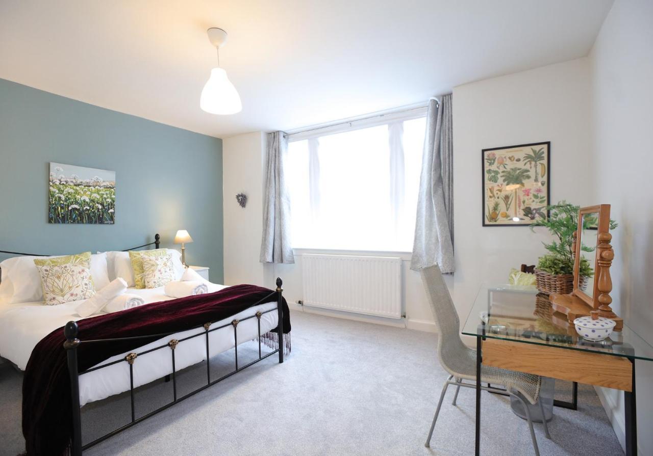 The Old Bakery Apartment *