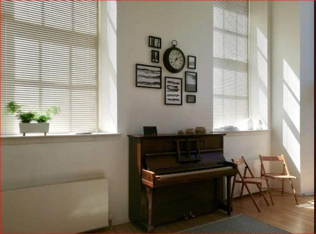 Mezzanine In Historic School Apartment