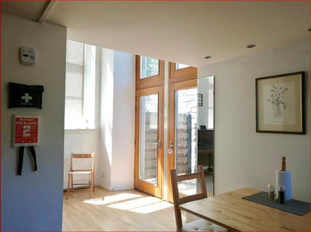 Apartment Mezzanine In Historic School Edinburgh