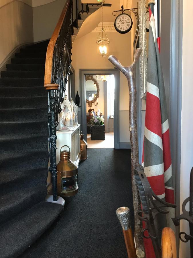Martins Guest House 3*