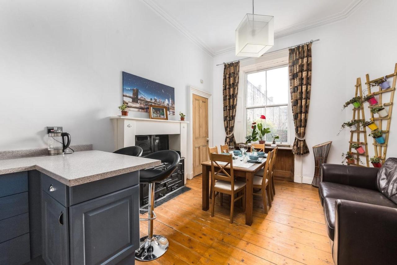 Apartment Pass The Keys Chic & Spacious Georgian Apt In Centre - Pets Friendly And Free Parking
