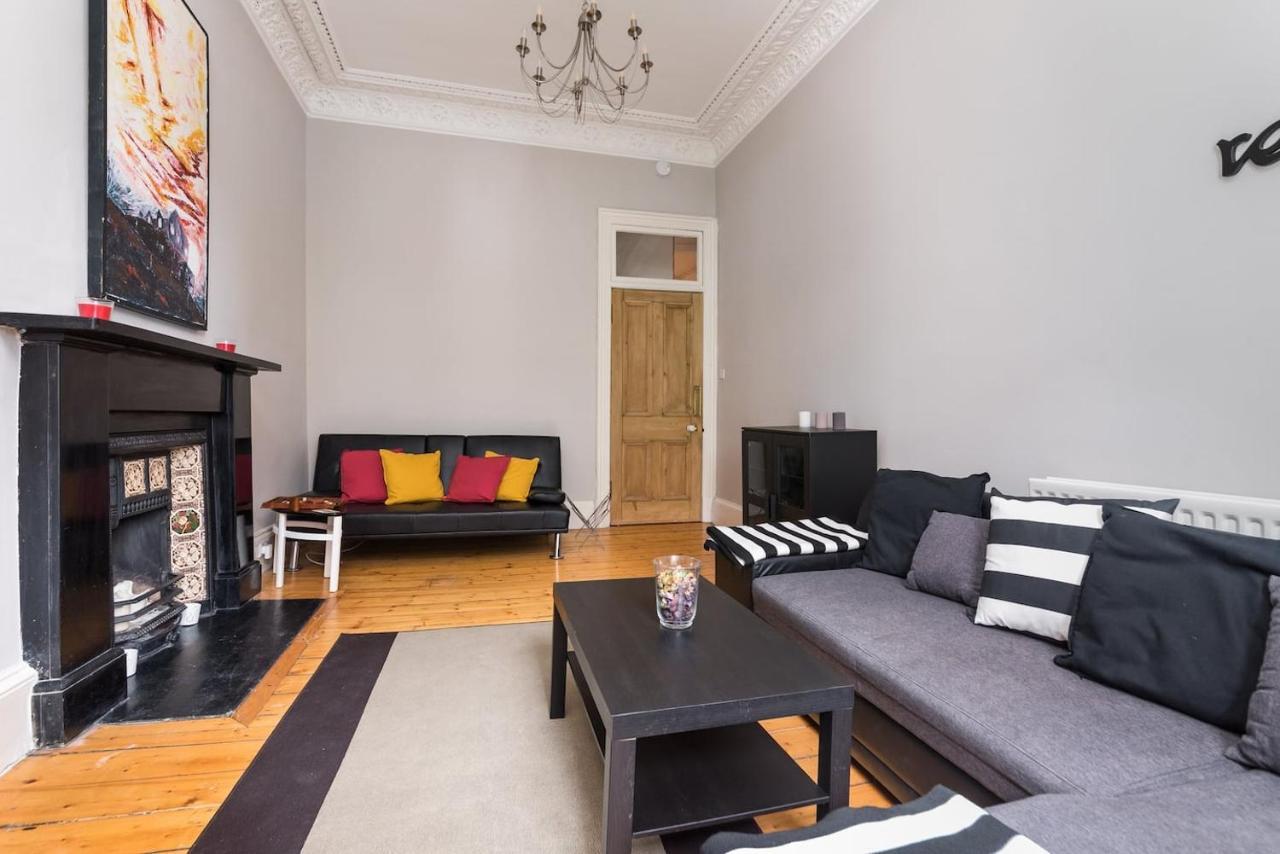 Pass The Keys Chic & Spacious Georgian Apt In Centre - Pets Friendly And Free Parking Apartment *