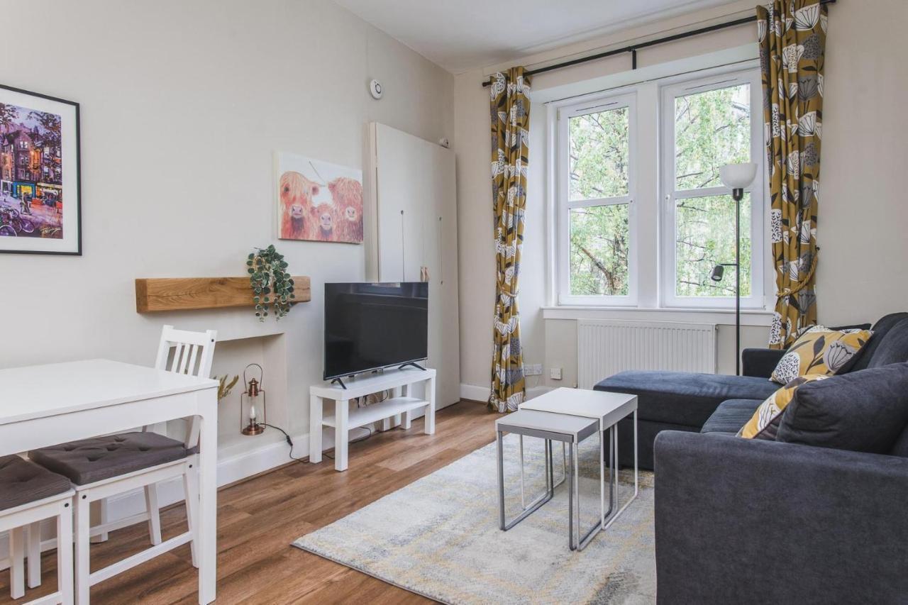 New Sleek 1bd Centre *