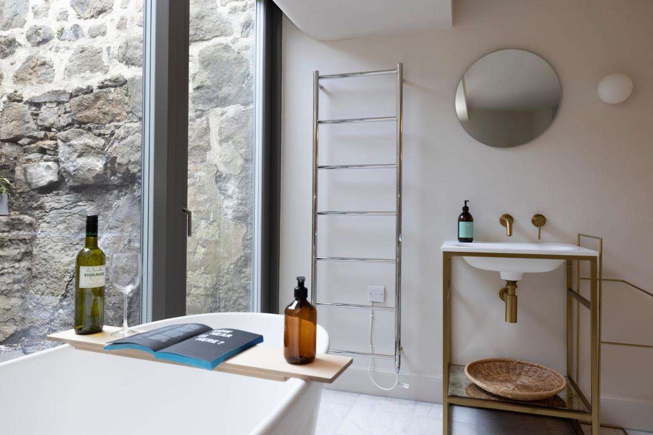 Joivy Observatory House & Holiday home *