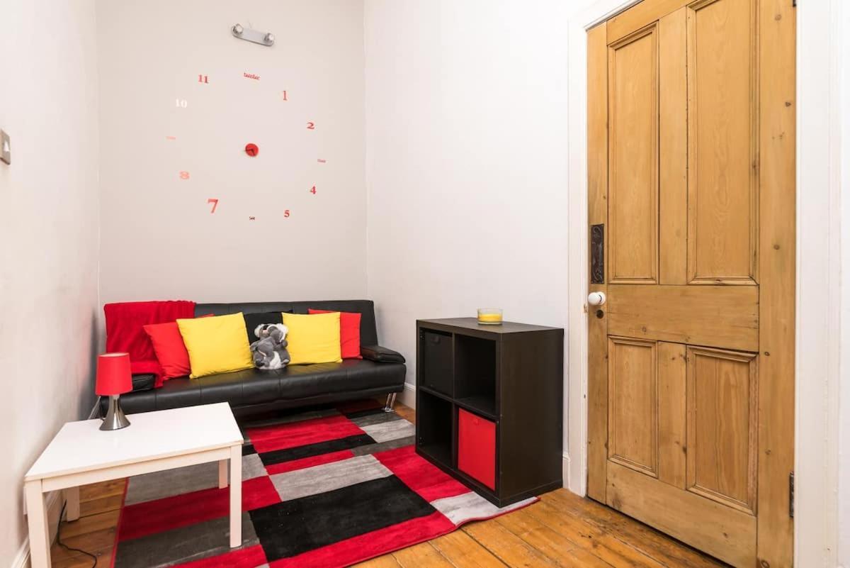 Pass The Keys Chic & Spacious Georgian Apt In Centre - Pets Friendly And Free Parking Apartment *
