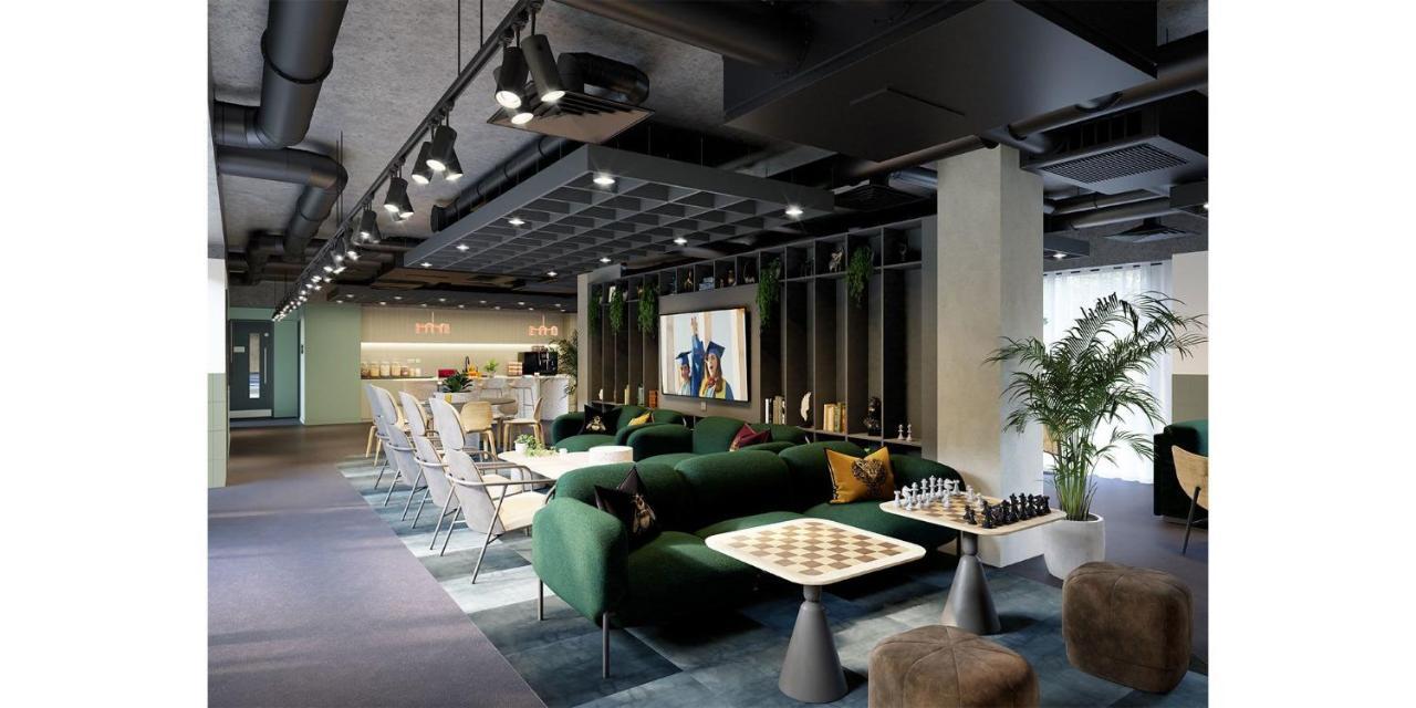 Modern At Huxley In The Heart Of Edinburgh
