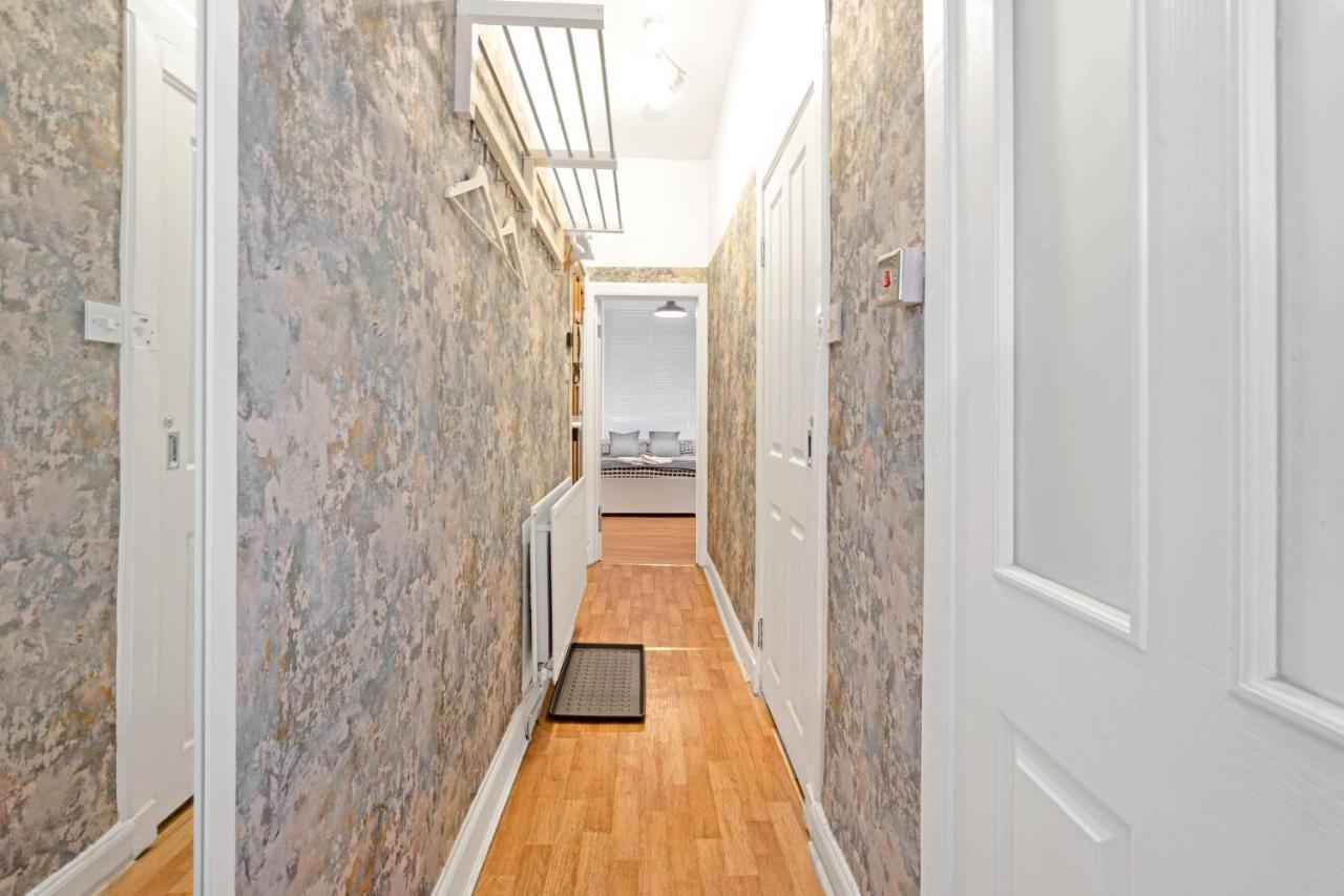 And Modern With A Garden Apartment