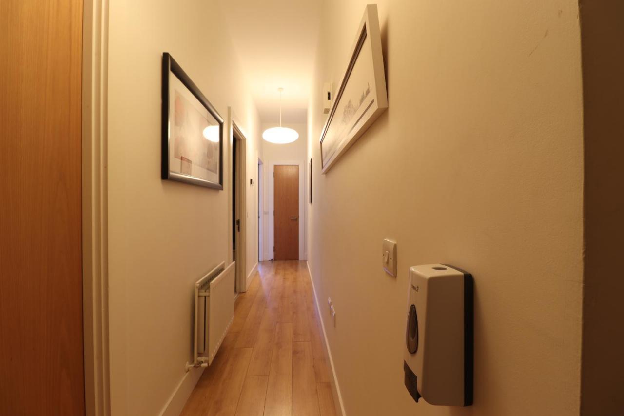 Modern 2bed 2bath Flat Near Princes Street *