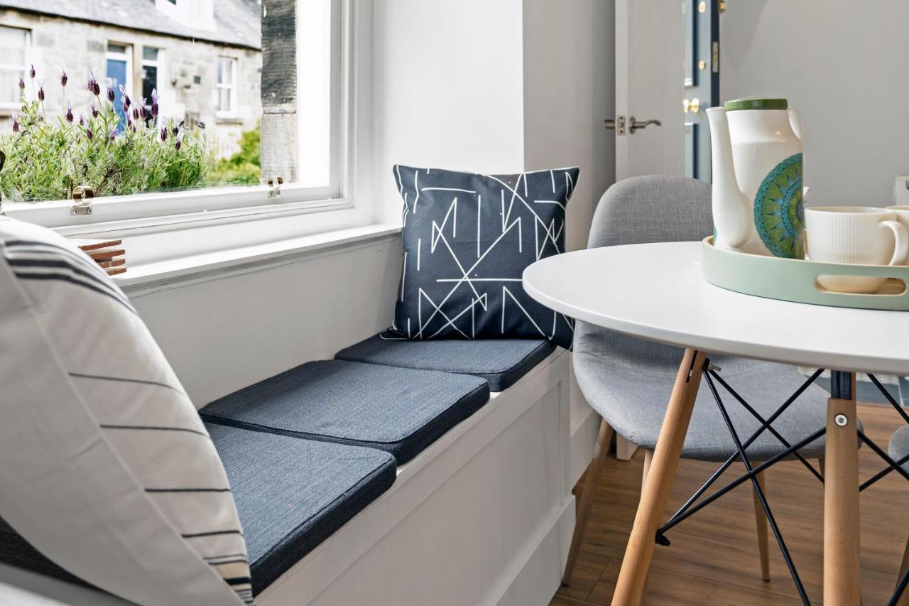 Apartment Cozy With Character Mclaren Westend Free Secure Parking *