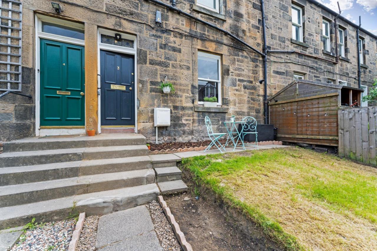 Cozy With Character Mclaren Westend Free Secure Parking Apartment *