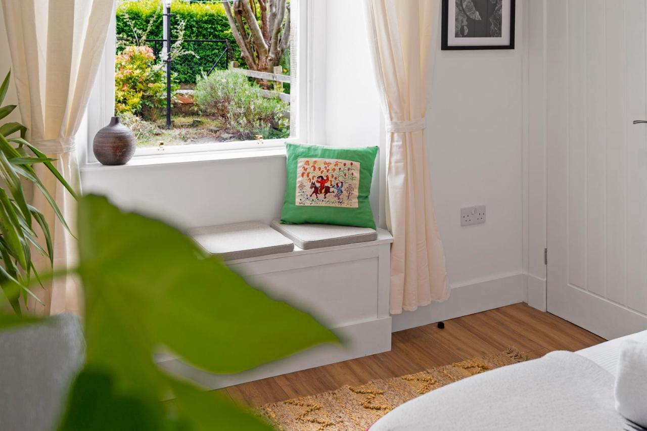 Apartment Cozy With Character Mclaren Westend Free Secure Parking Edinburgh
