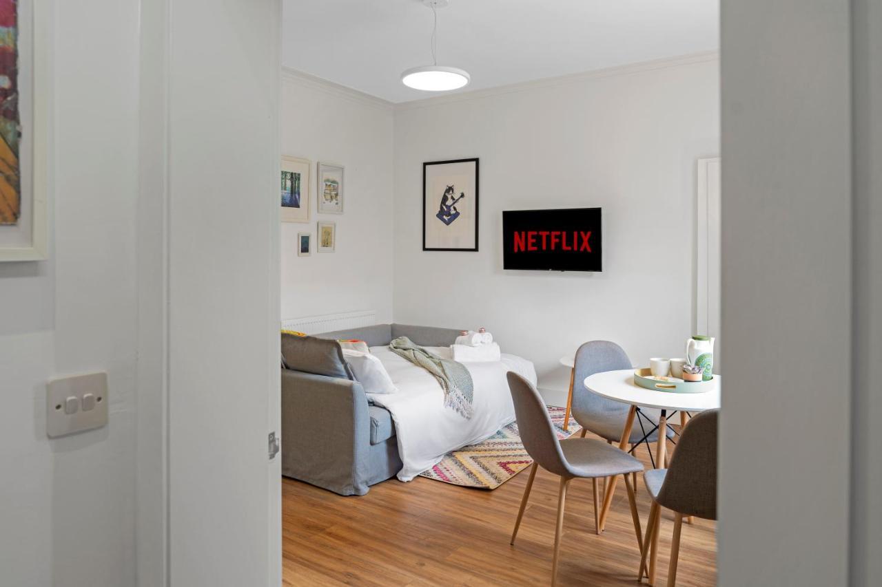 Cozy With Character Mclaren Westend Free Secure Parking *