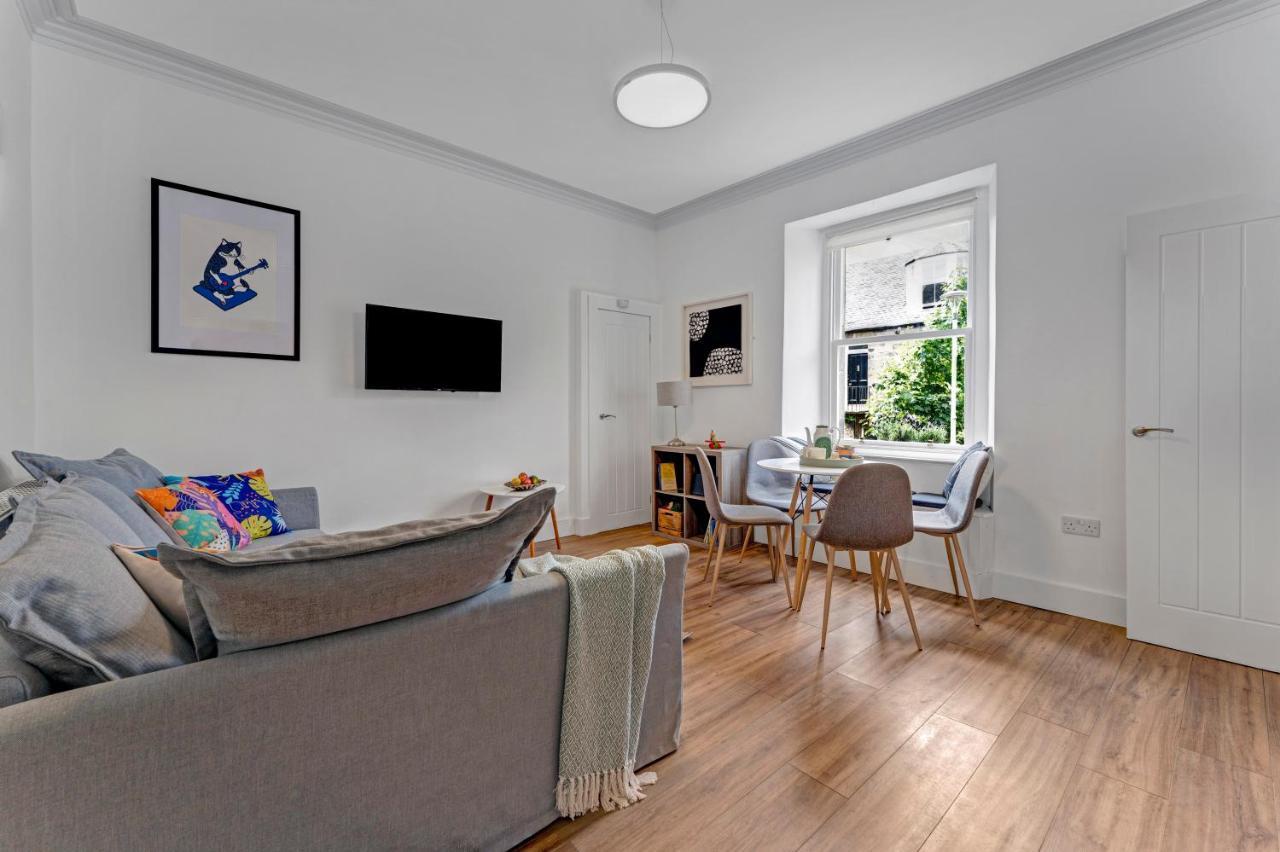 Apartment Cozy With Character Mclaren Westend Free Secure Parking Edinburgh