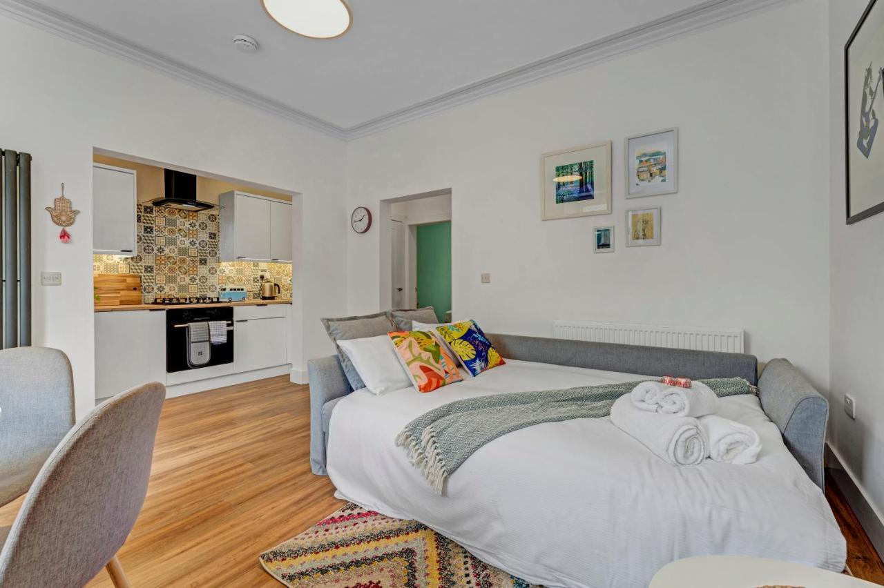 Cozy With Character Mclaren Westend Free Secure Parking Apartment Edinburgh