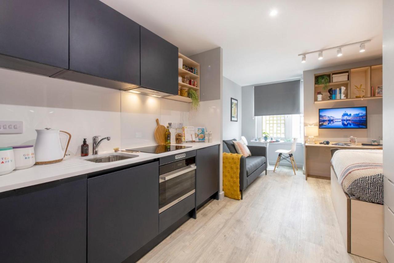 Apartment Sleek Studios, And Private Bedrooms At Silk Mill Close To Old Town