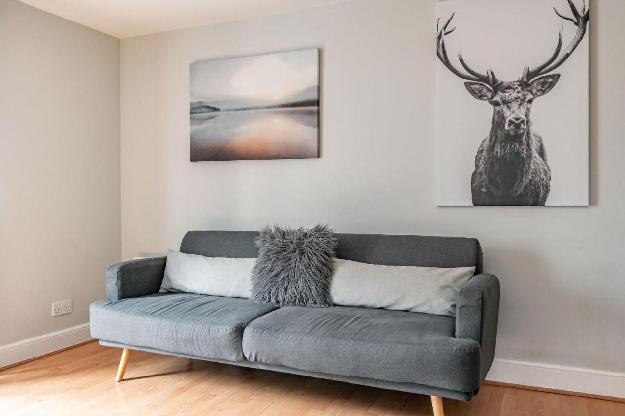Amazing - Cables Wynd Near The Shore - Free Parking Apartment
