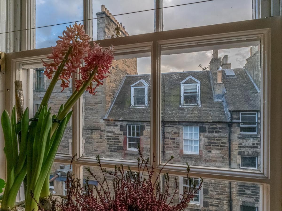Apartment Pass The Keys Cosy And Stylish Open Plan Studio In New Town Edinburgh
