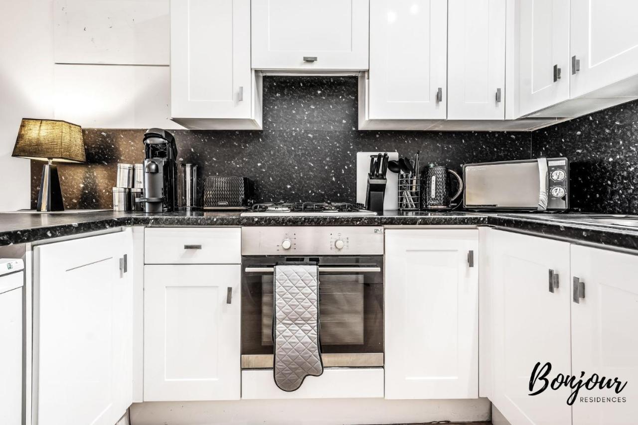 Cosy Grassmarket 2br-1ba - Newly Decorated! By Bonjour Residences