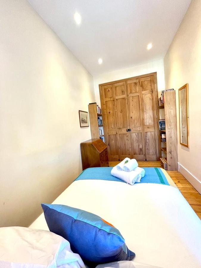 Incredible St Andrew's Sq - 2 Bed In The Sky Apartment *