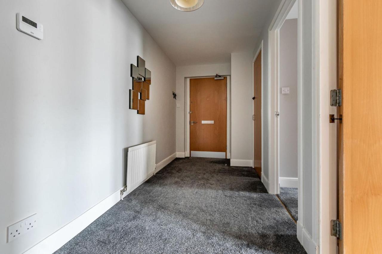 Apartment Amazing - Cables Wynd Near The Shore - Free Parking *