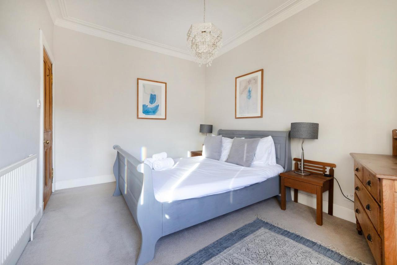 Joivy Old Town 1-bed With Stunning Views Apartment *