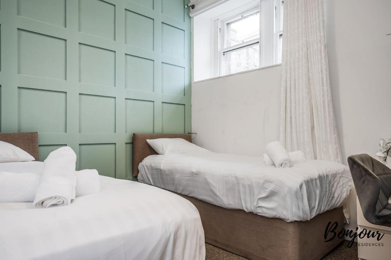 Cosy Grassmarket 2br-1ba - Newly Decorated! By Bonjour Residences *
