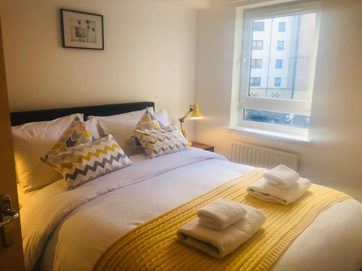 Apartment 2 Bath Free Parking