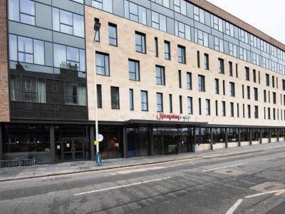 Hotel Hampton By Hilton West End