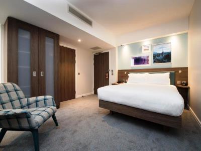 Hotel Hampton By Hilton West End 3*