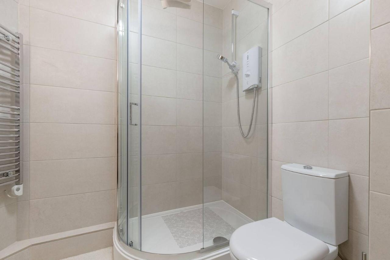 Stunning Panoramic Views: Heart Of The Royal Mile Apartment *