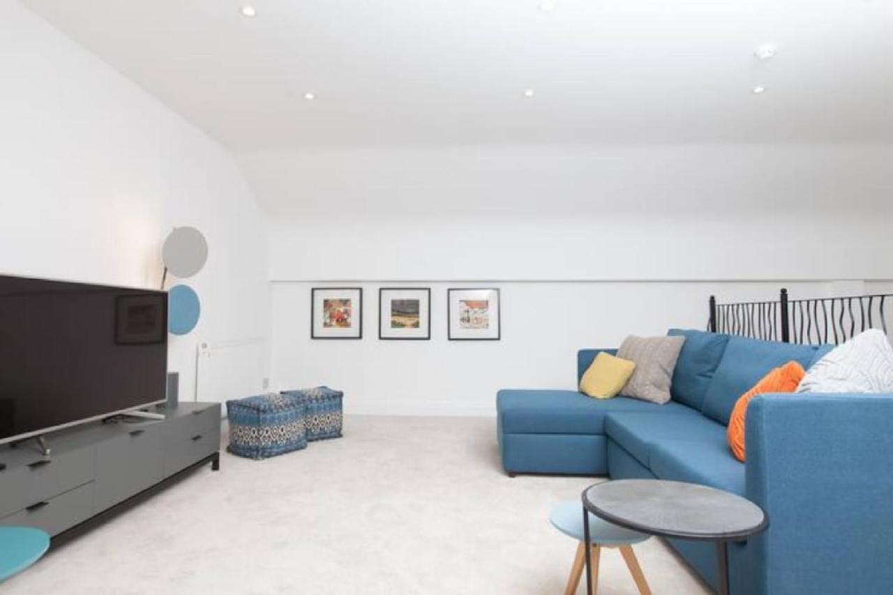 Appartement Deluxe Duplex With Garage