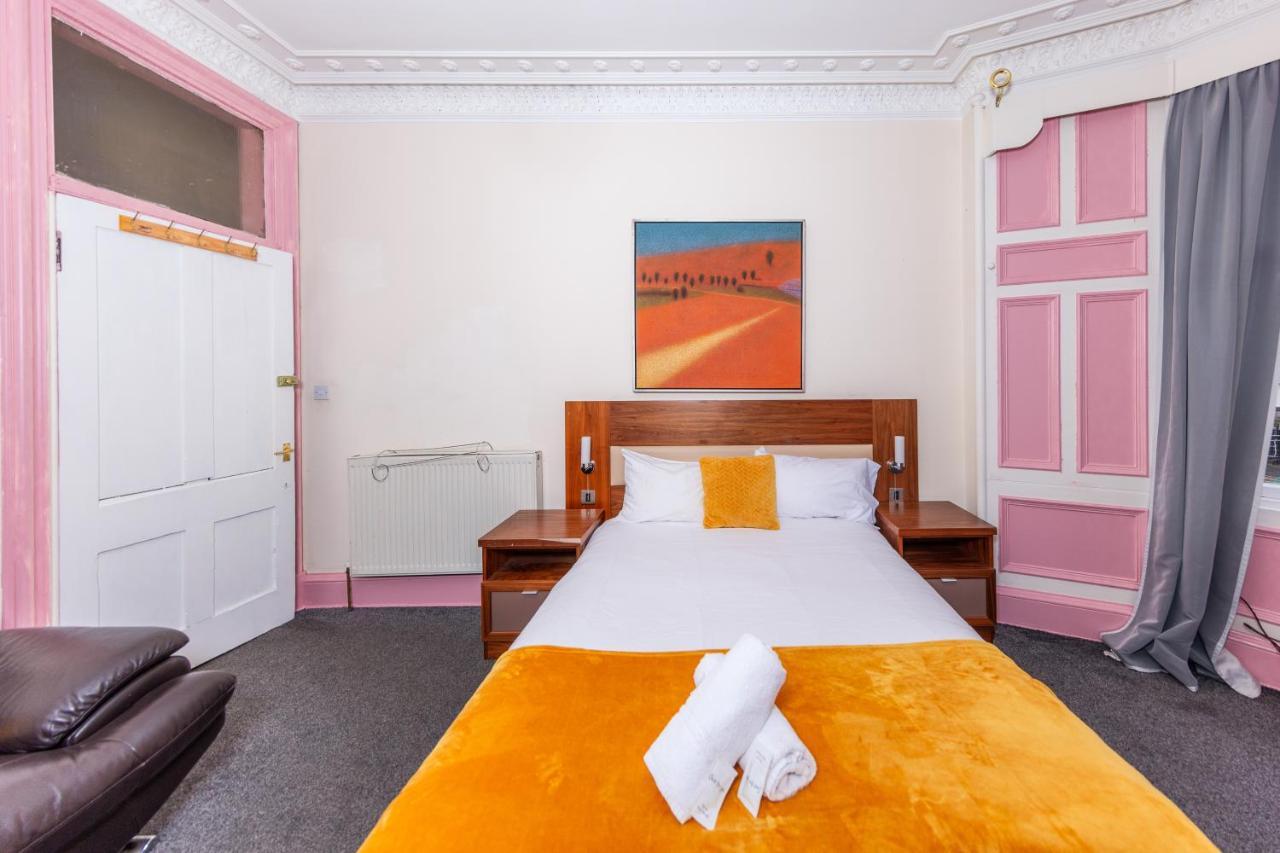 Super Central 4 Bedrooms Apartment By Calton Hill *