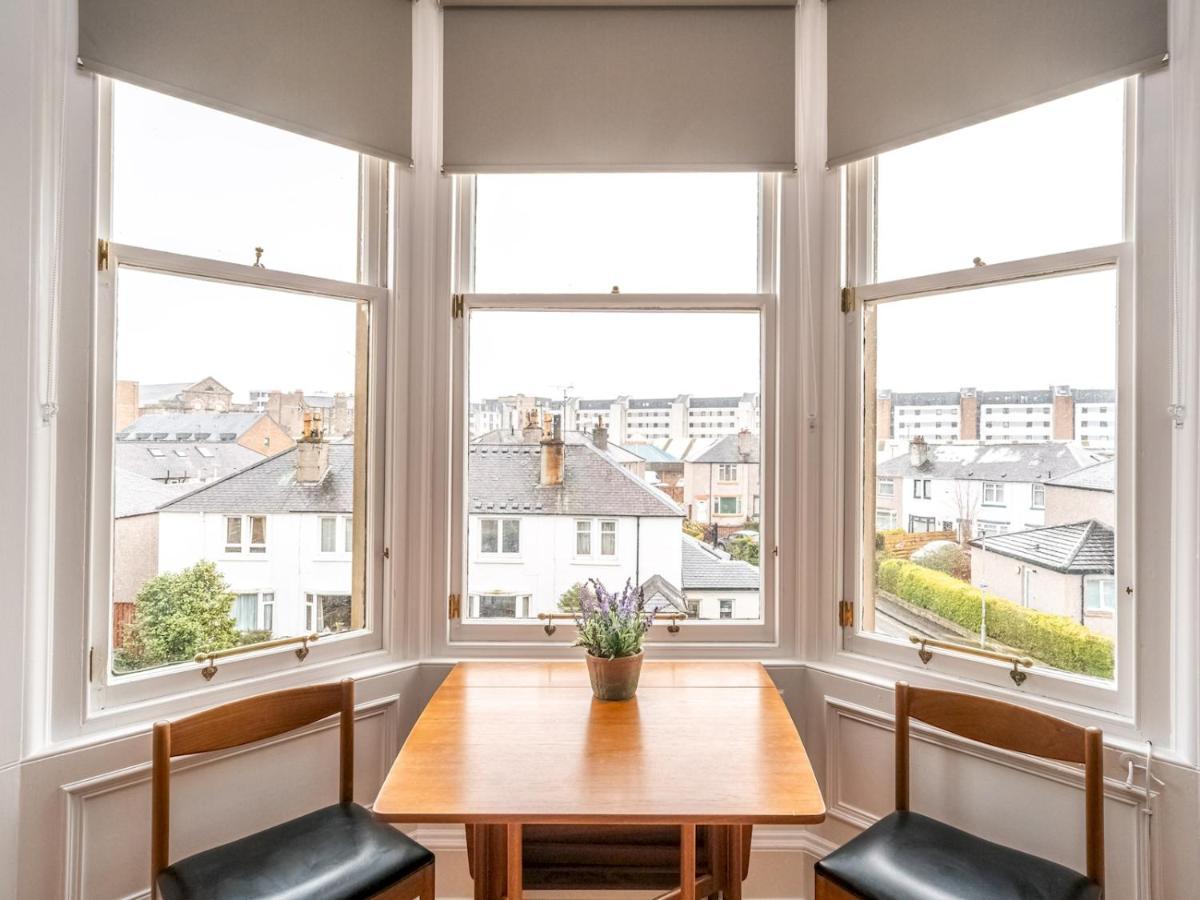 Apartment New Stunning 3 Beds Flat In Chic Area Of The