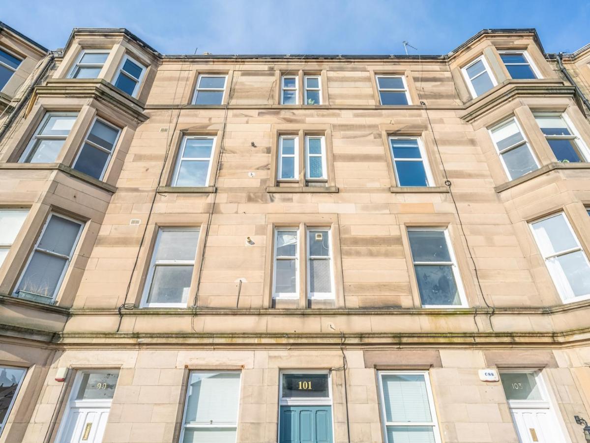 New Stunning 3 Beds Flat In Chic Area Of The Edinburgh