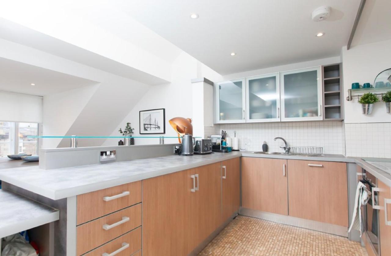 Appartement Deluxe Duplex With Garage EDI