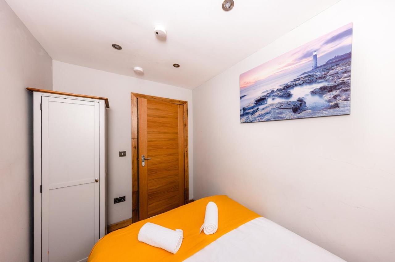 Superb Luxury Quality Central Apartment On Canal * EDI