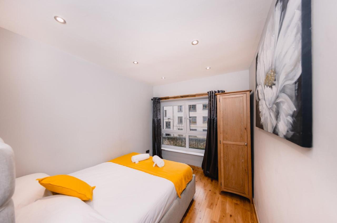 Apartment Superb Luxury Quality Central Apartment On Canal EDI