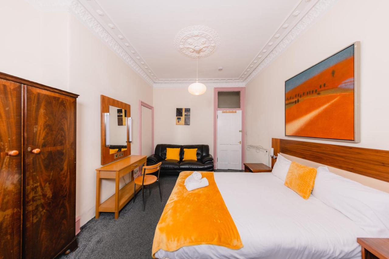 Super Central 4 Bedrooms Apartment By Calton Hill *