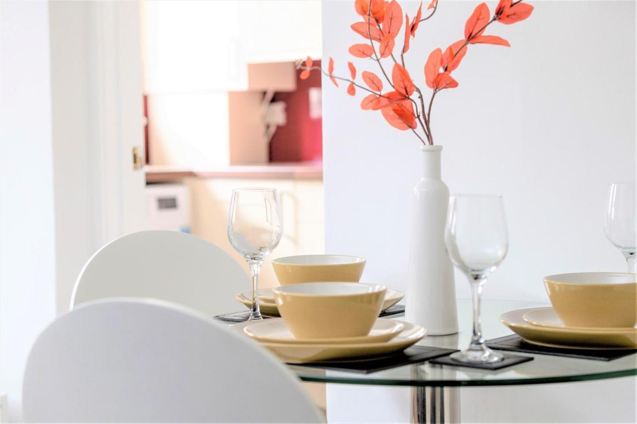 Stunning 1 Bed At Holyrood Palace & Arthurs Seat Edinburgh