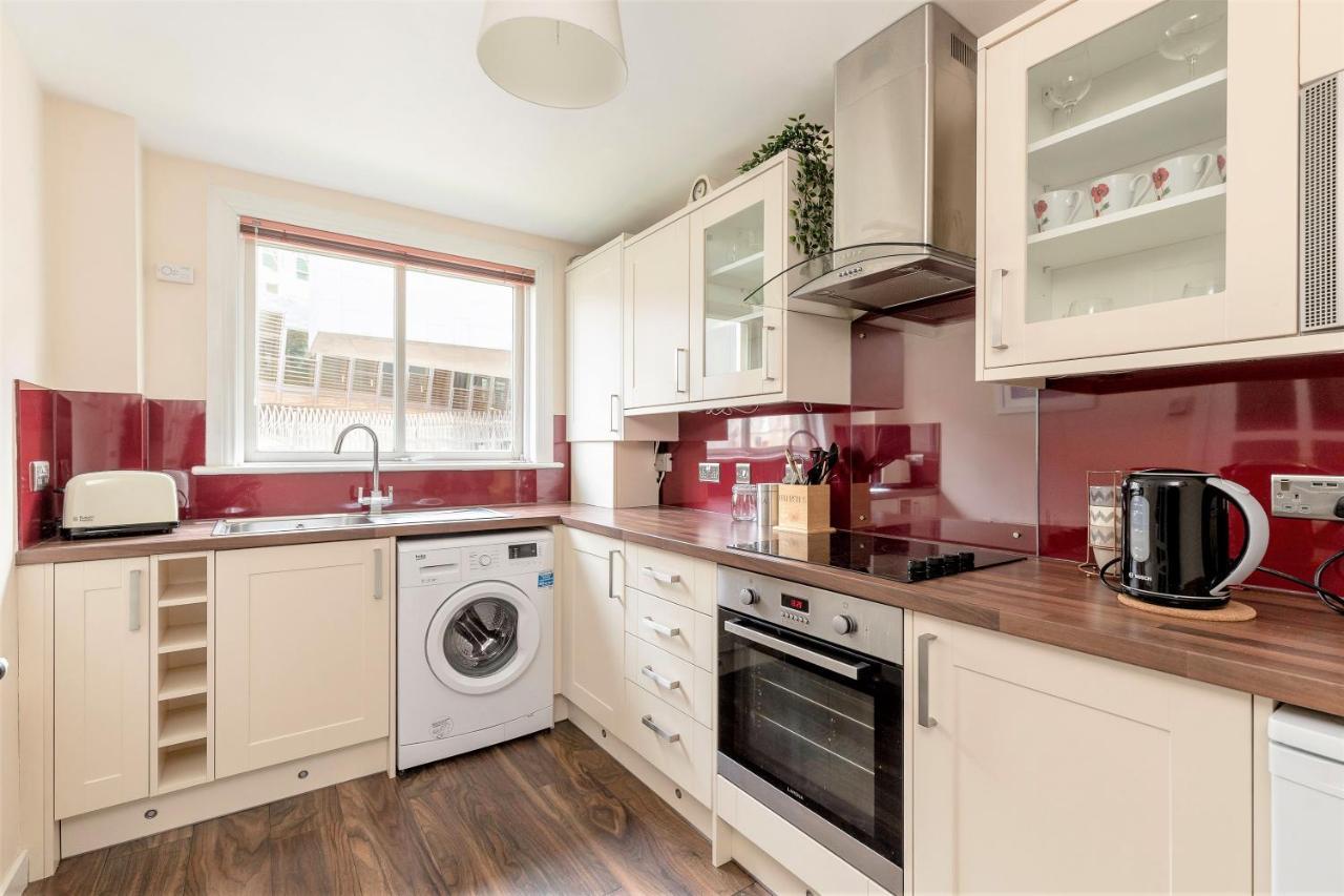 Stunning 1 Bed At Holyrood Palace & Arthurs Seat *