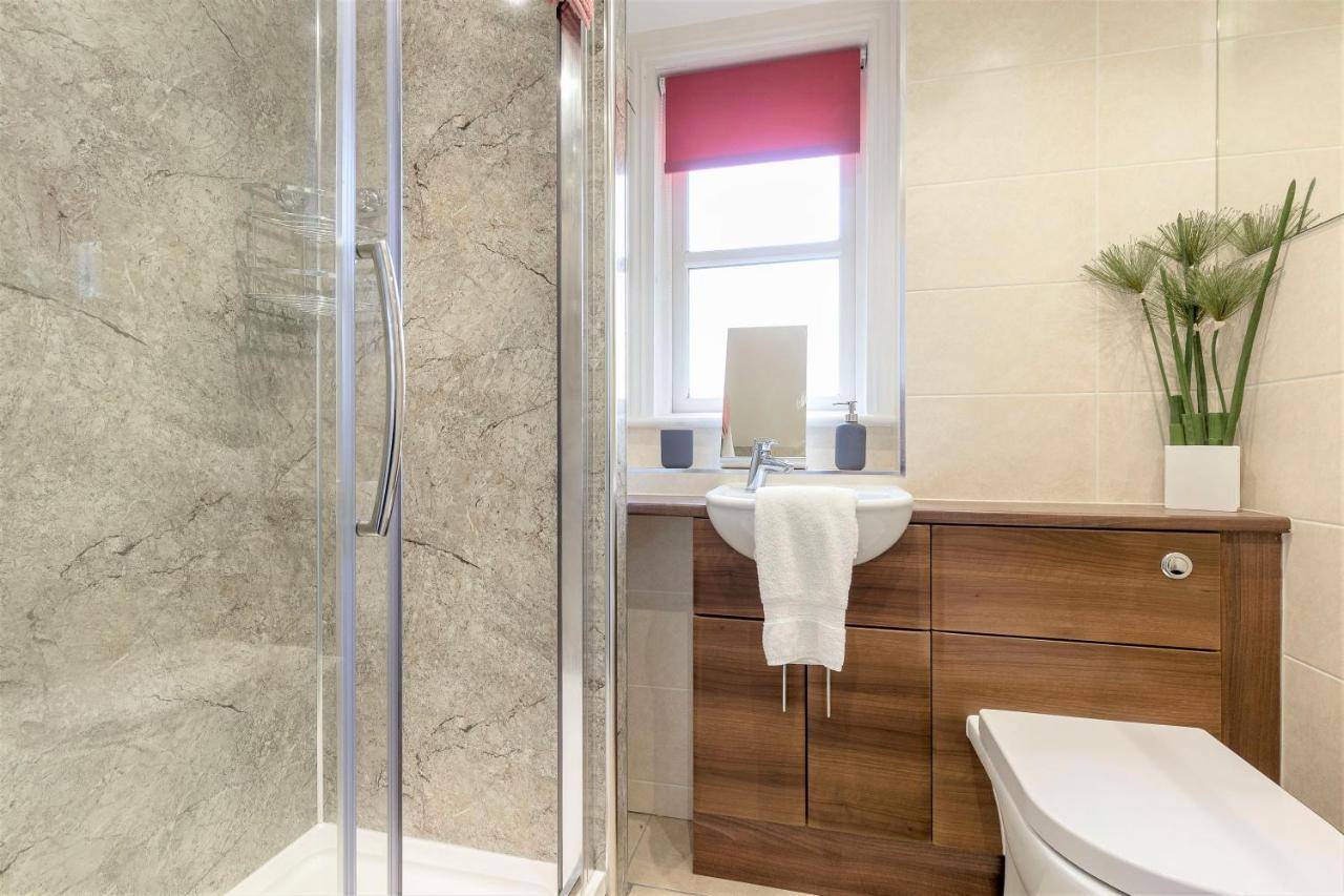 Stunning 1 Bed At Holyrood Palace & Arthurs Seat Apartment Edinburgh