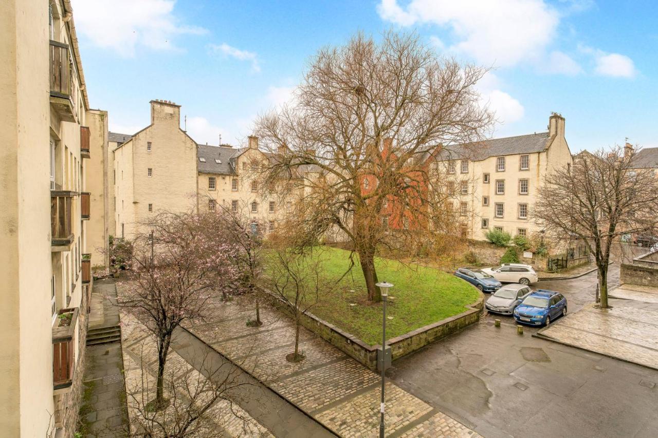 Charming Old Town 2 Bed Apt, 2mins From Royal Mile