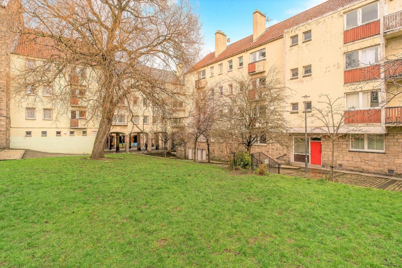 Charming Old Town 2 Bed Apt, 2mins From Royal Mile Apartment *