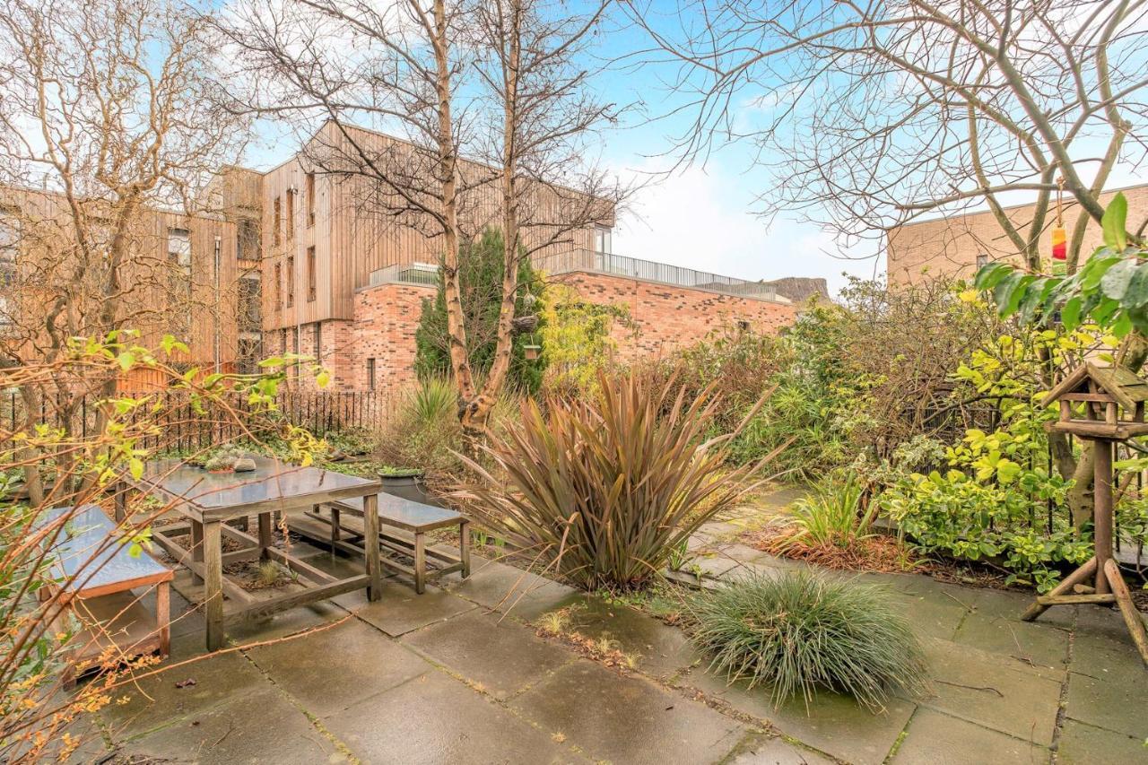 Charming Old Town 2 Bed Apt, 2mins From Royal Mile * Edinburgh