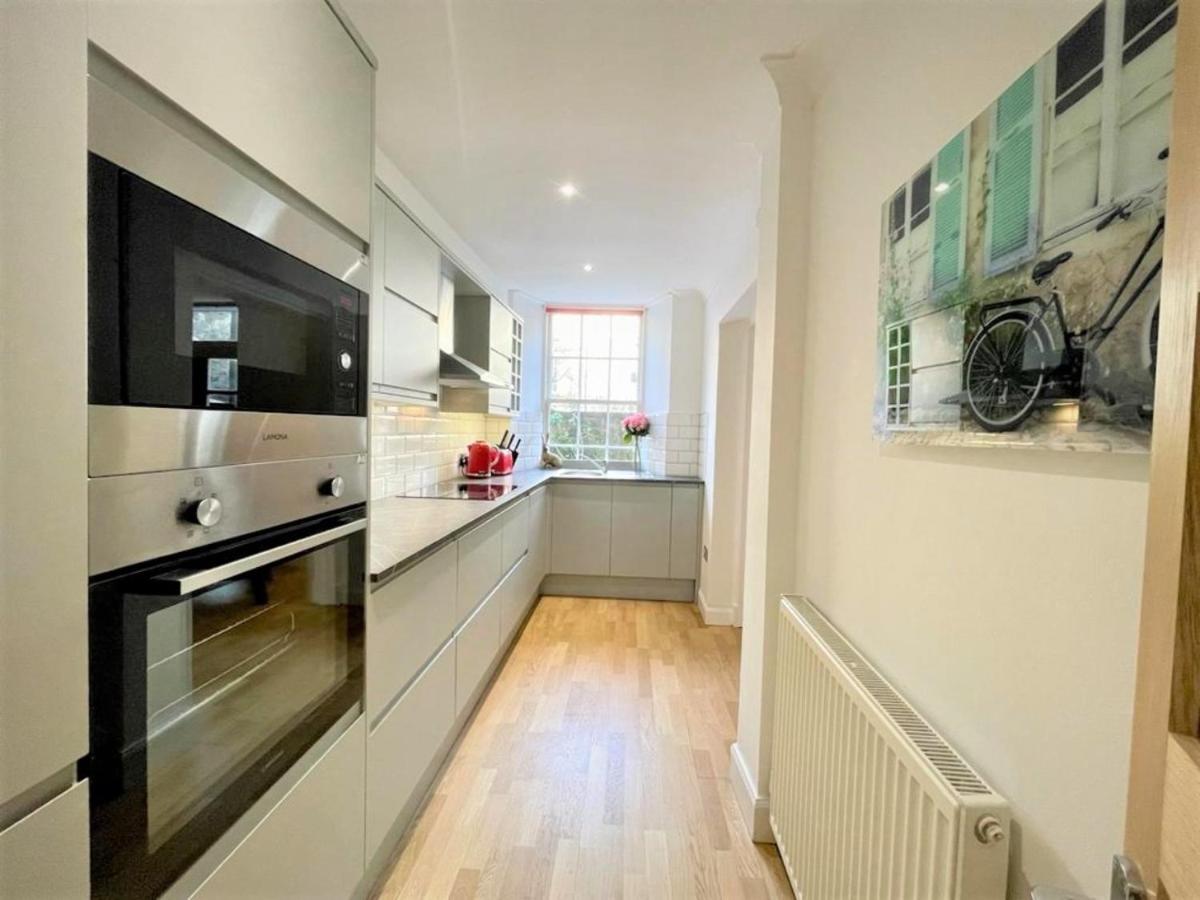 Elite 3 Bed New Town With Private Walled Garden Edinburgh