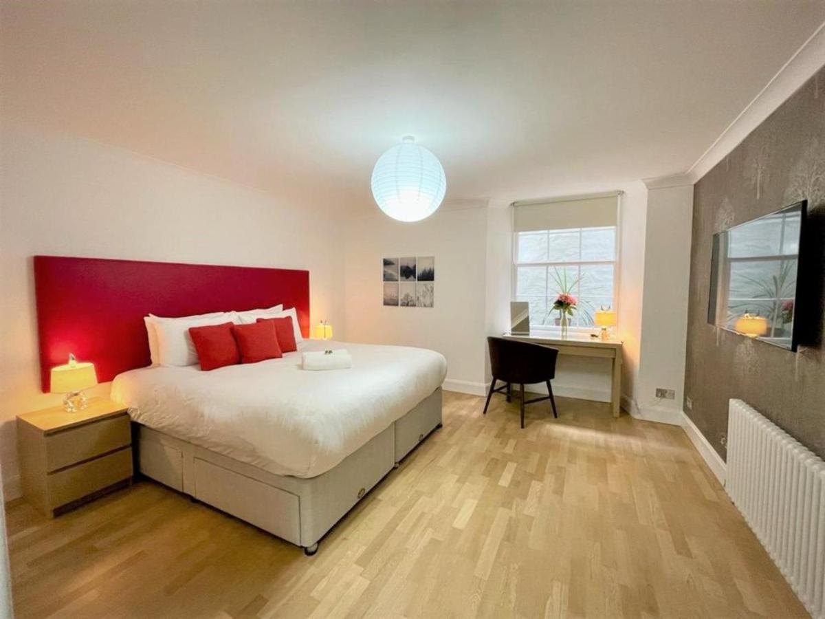 Elite 3 Bed New Town With Private Walled Garden *